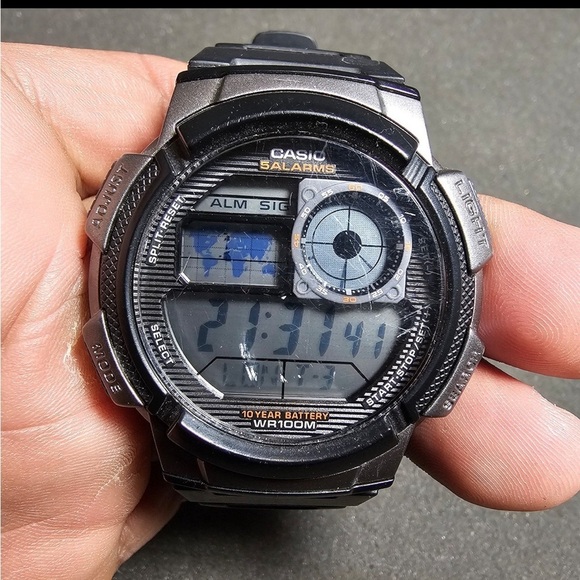 CASIO AE-1000W 3198 Men’s Quartz World Time Digital WR 100M Watch Working - Picture 1 of 9
